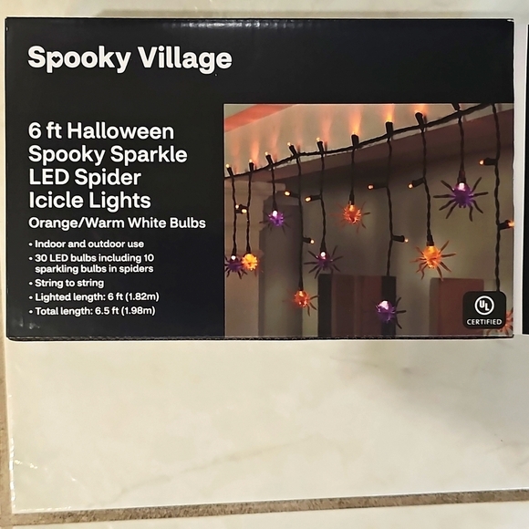 NWT Spooky Village 6 ft Halloween Spooky Sparkle LED Spider Icicle Lights - Picture 1 of 9